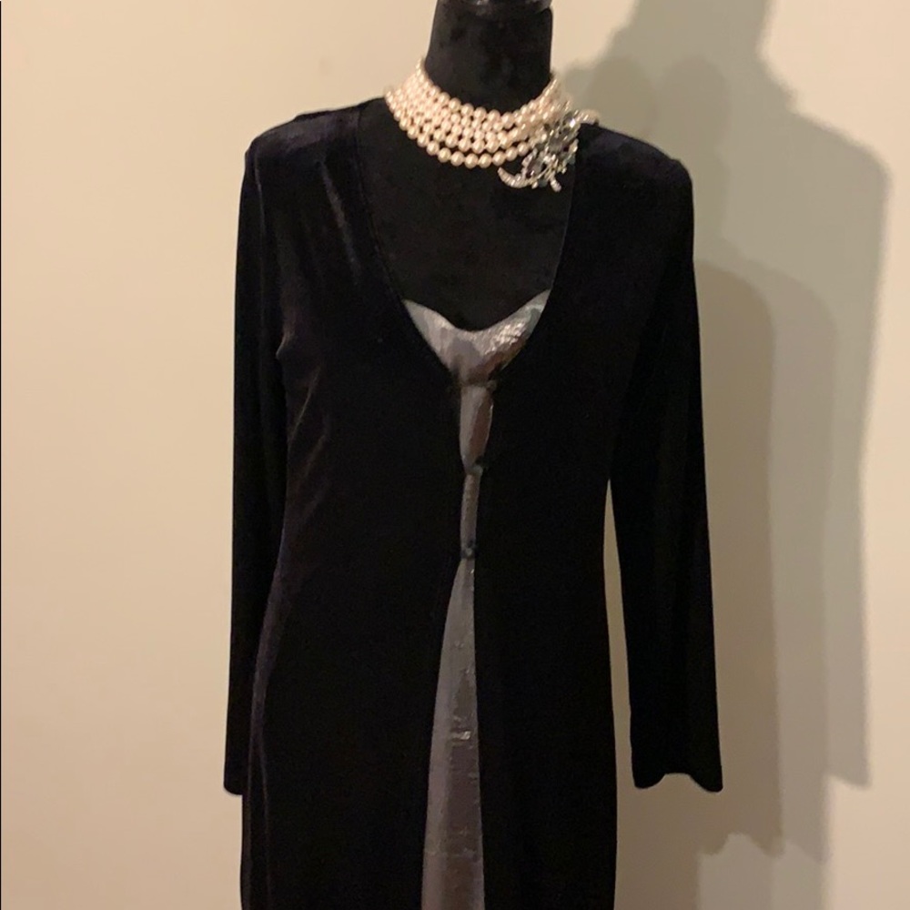 velvet jacket armpit to armpit 28”L56”sleeve25”